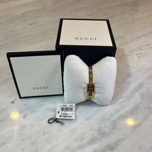 Gucci 3900l watch